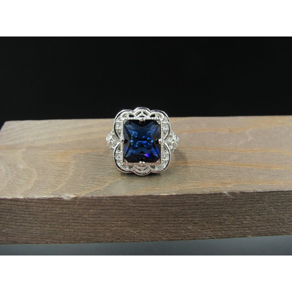 Size 6 Sterling Silver Fancy Large Blue Glass Gem Band Ring Vintage Statement